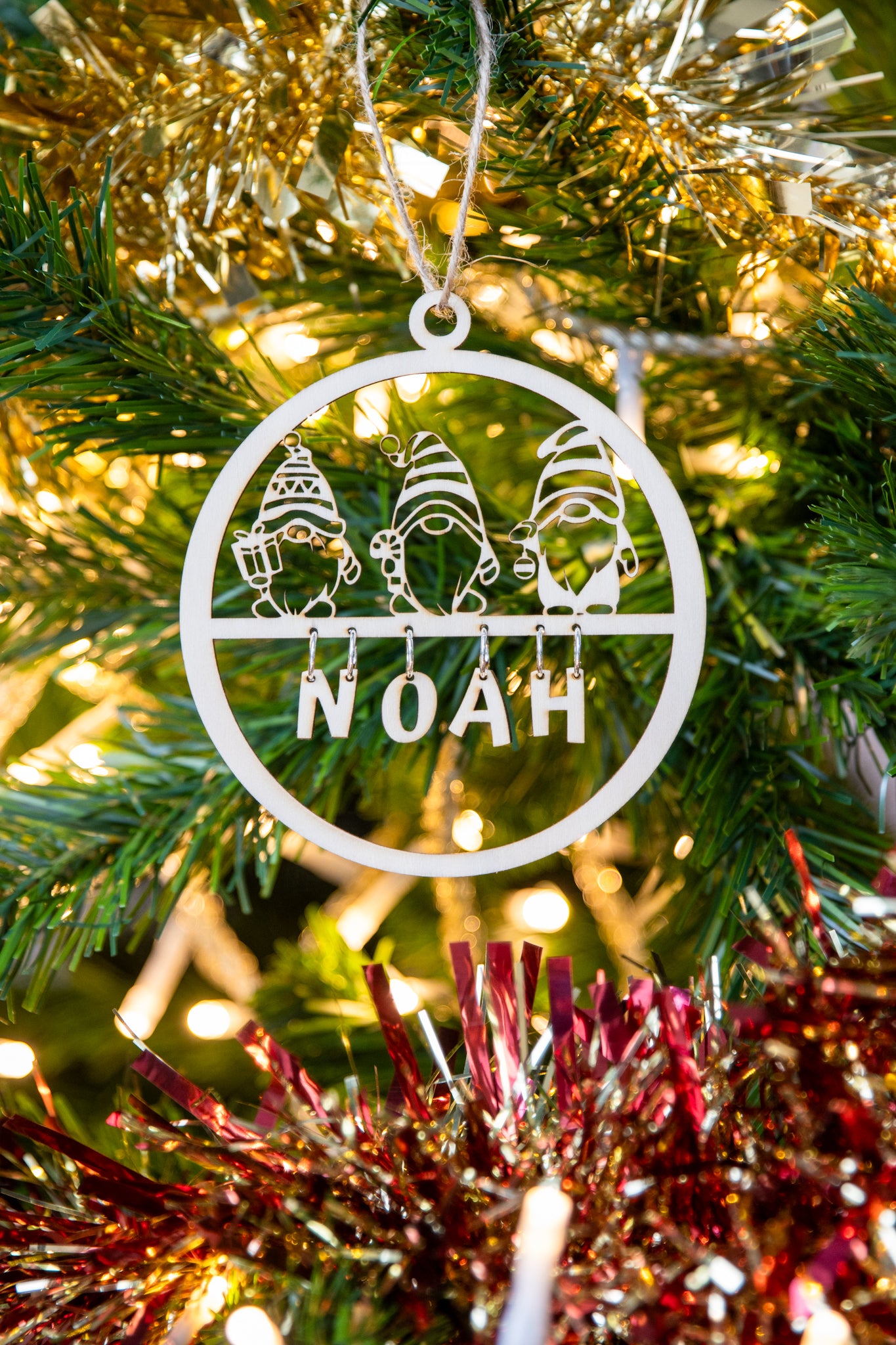 Boule de Noël personnalisée - Prénom suspendu